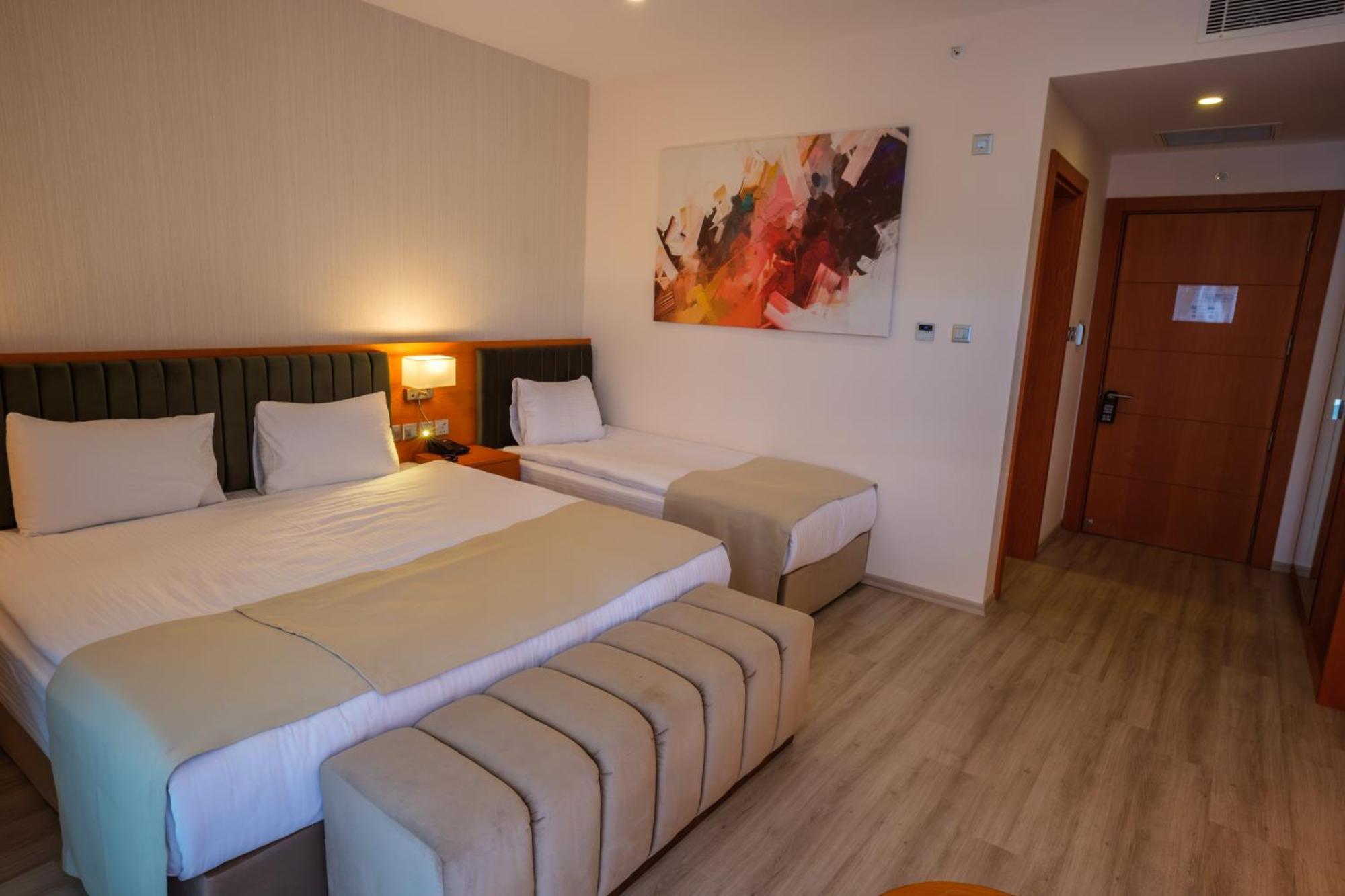 Caddem Inn Hotel ファマグスタ エクステリア 写真