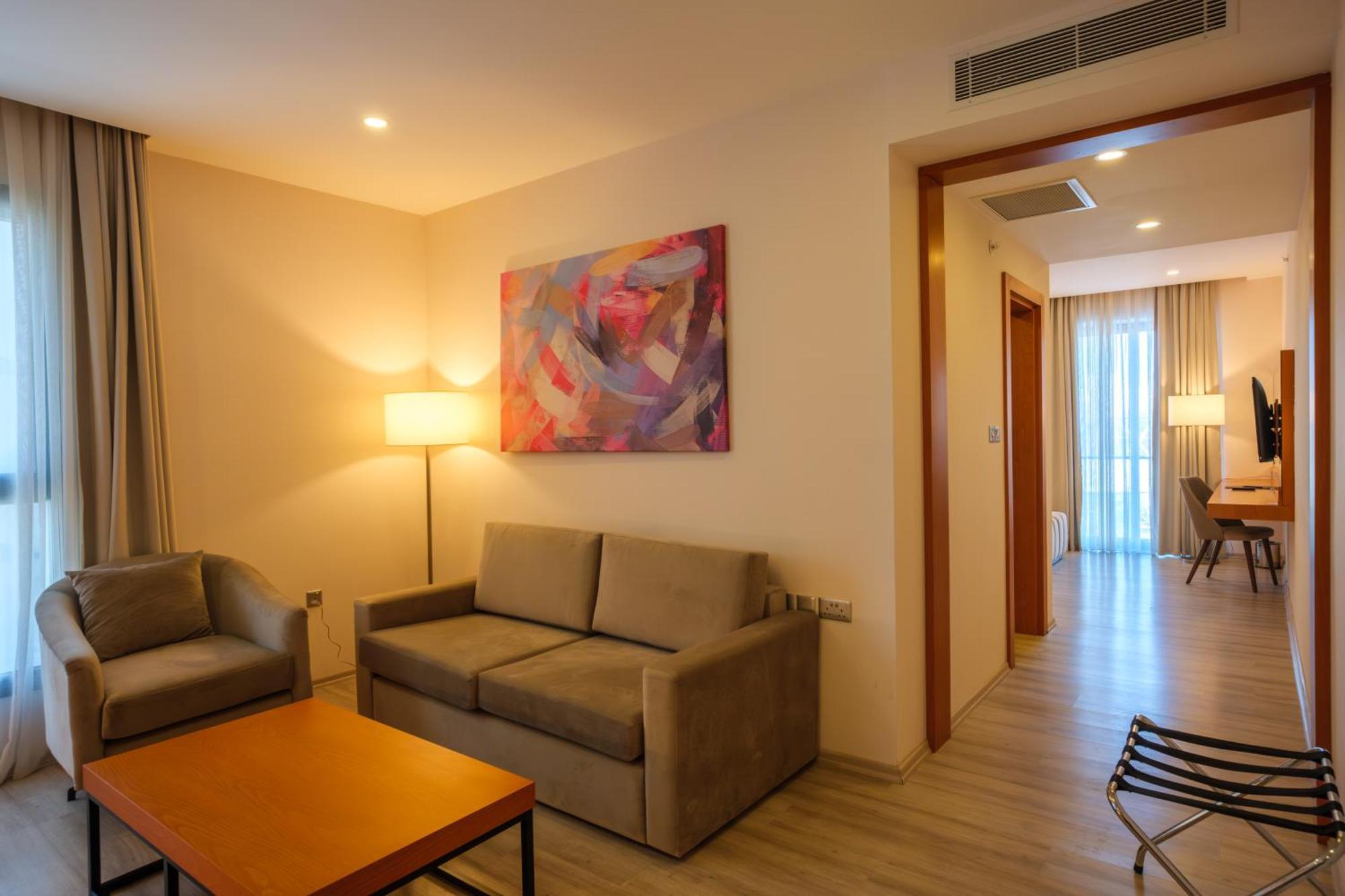 Caddem Inn Hotel ファマグスタ エクステリア 写真