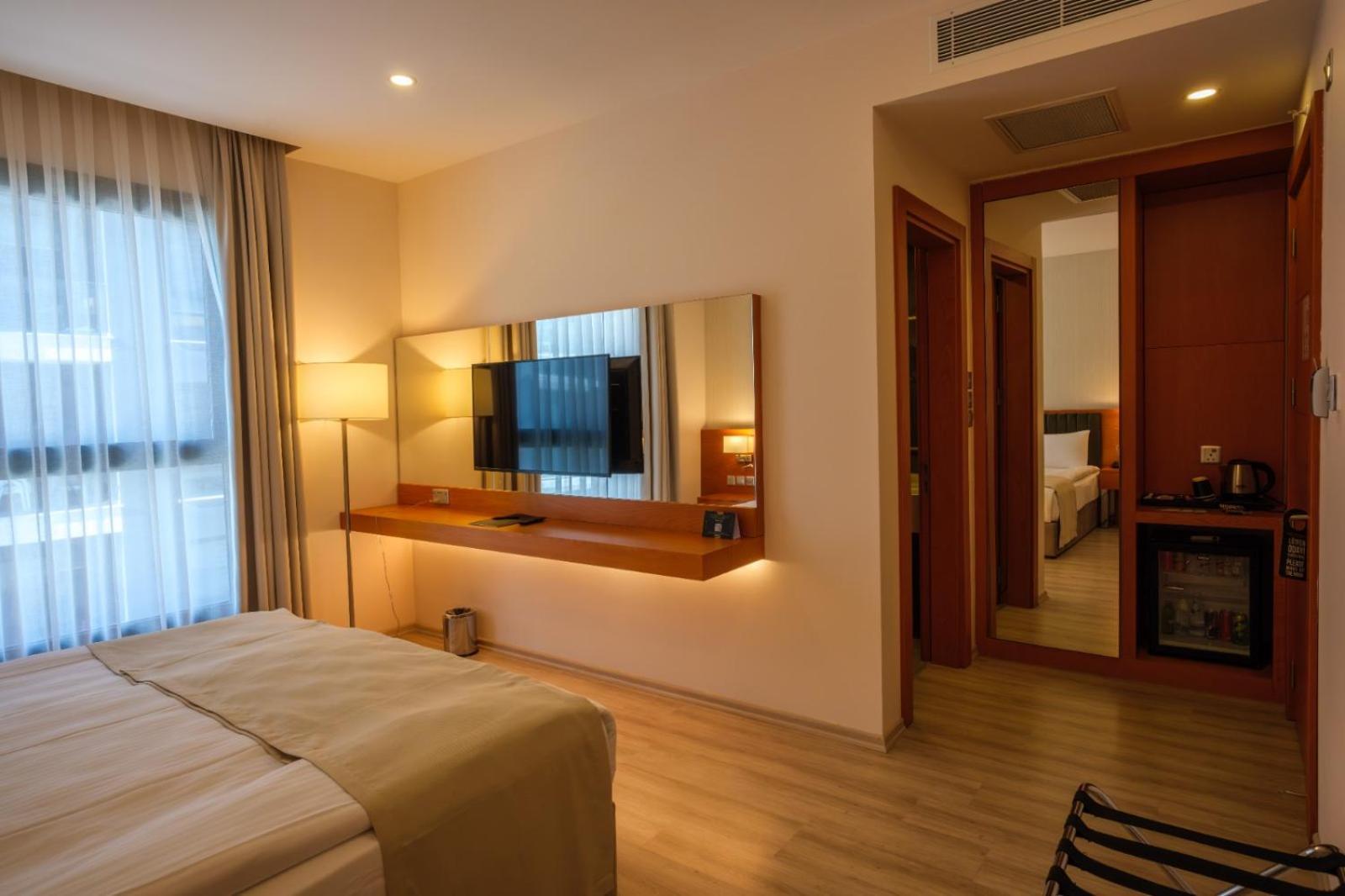 Caddem Inn Hotel ファマグスタ エクステリア 写真