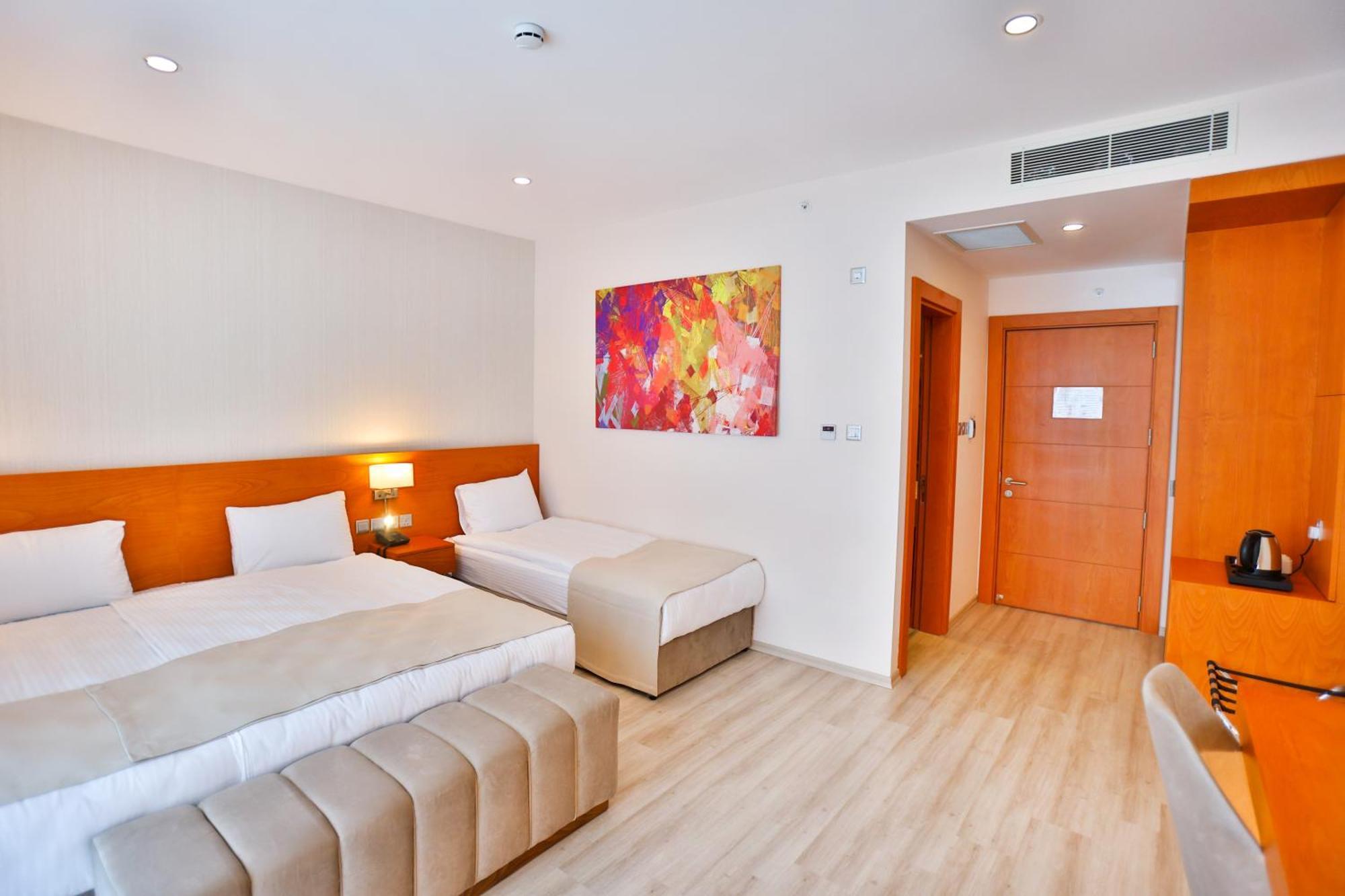 Caddem Inn Hotel ファマグスタ エクステリア 写真